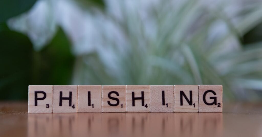 AI詐欺や偽サイトに注意するよう警告するシーン