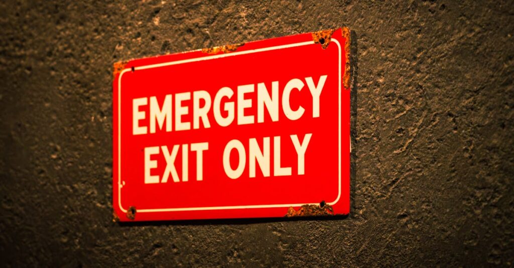 AIにすべてを任せすぎて後悔しているシニアの様子