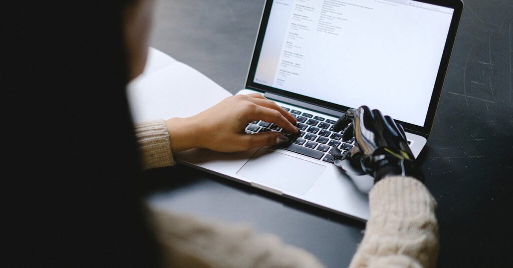 AIとの会話が人との交流をサポートする様子