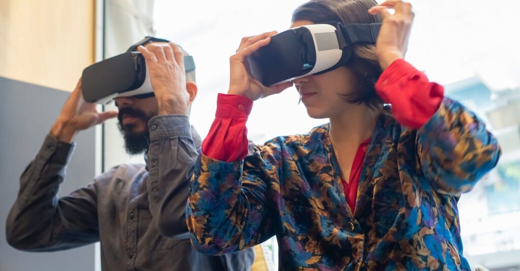 若者からシニアまで様々な年代がAIを利用している様子を表したイメージ