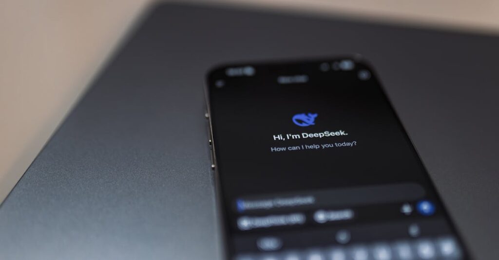 ChatGPTの登録・ログイン手順をスマホ画面で解説するイメージ画像