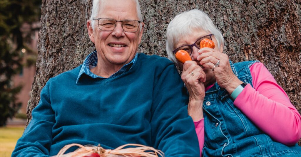 ChatGPTを活用して生活を楽しむシニアの笑顔のイメージ画像